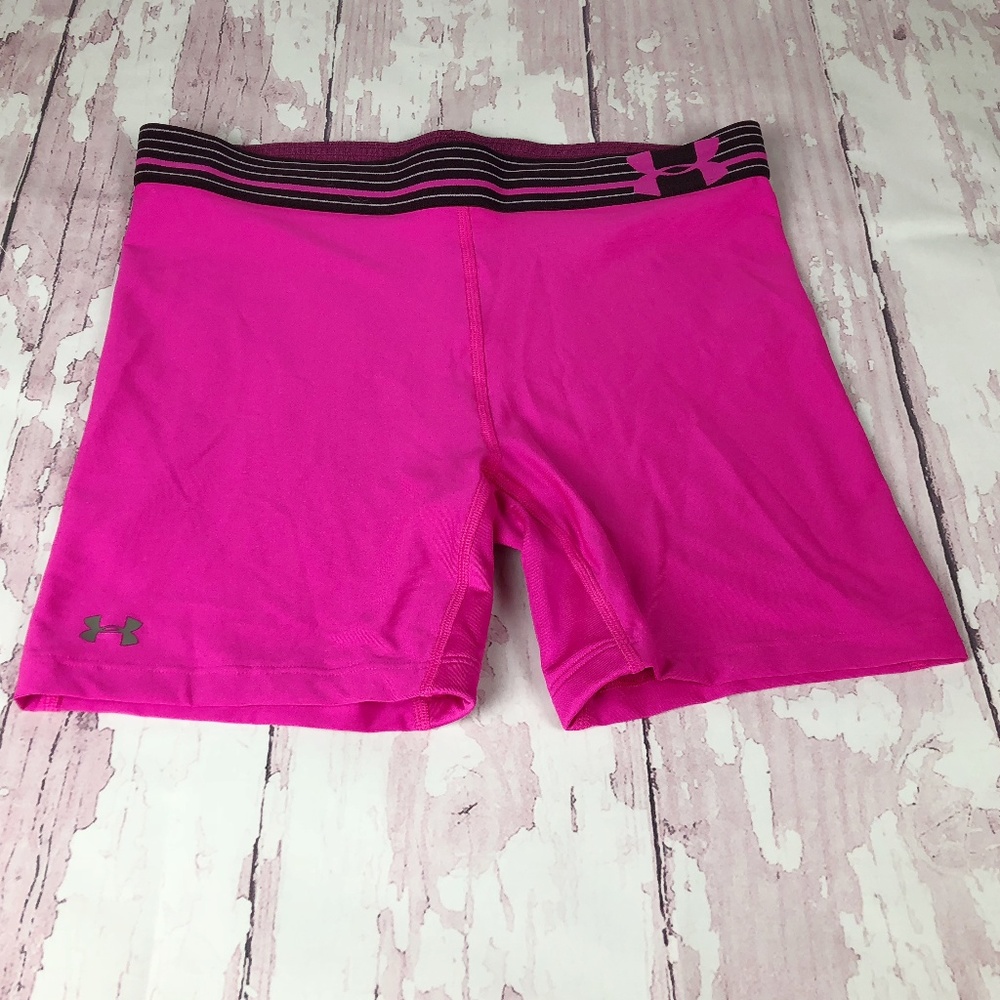 UNDER ARMOUR WOMEN'S SHORT EUC  WELCOME OFFER